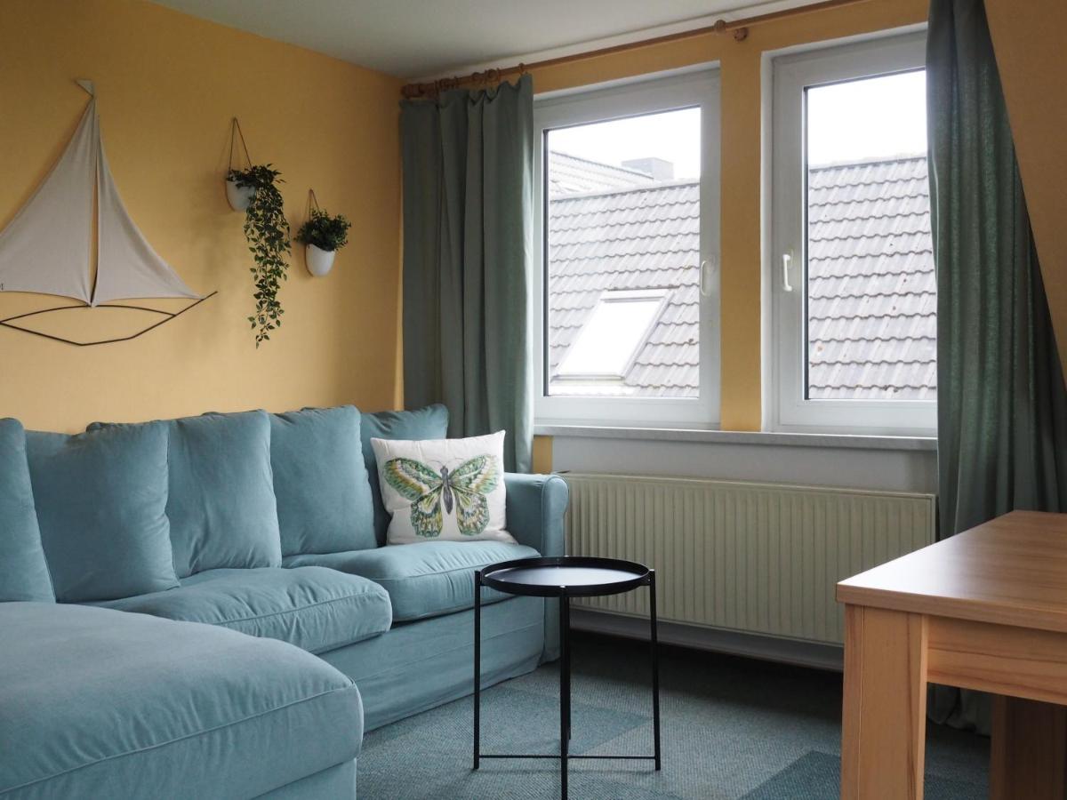 Friesenmeer Ferienwohnung Sechs Bensersiel Bagian luar foto